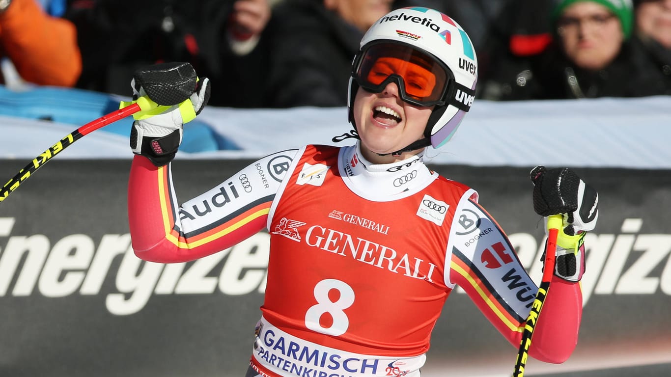 Sieg im Heimrennen: Dank einer starken Abfahrt steht Viktoria Rebensburg in Garmisch ganz oben auf dem Podest.
