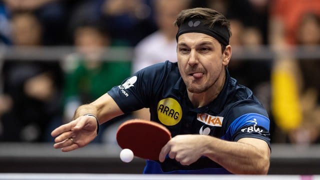Der Tischtennis-Spieler Timo Boll hat das erste Spiel beim Top-16-Turnier für sich entschieden. Der Tischtennis-Spieler Timo Boll hat das erste Spiel beim Top-16-Turnier für sich entschieden.