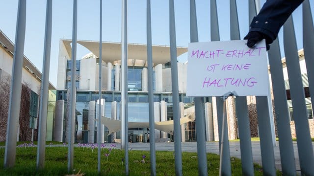 Die Wahl des Ministerpräsidenten in Thüringen beschäftigt die ganze Republik. Die Wahl des Ministerpräsidenten in Thüringen beschäftigt die ganze Republik.