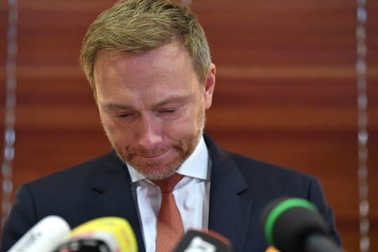 Von der "Skrupellosigkeit der AfD" überrumpelt: FDP-Chef Christian Lindner am Tag nach der Thüringer Ministerpräsidentenwahl.