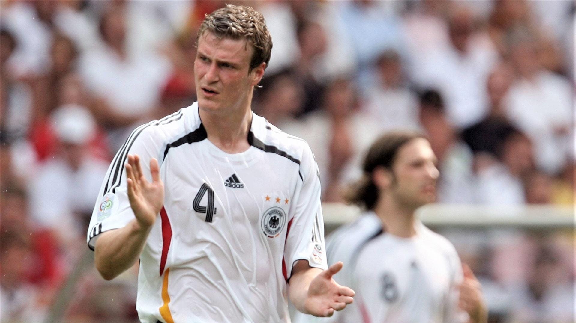 Robert Huth: Der ehemalige Nationalspieler rechnet mit dem Profi-Fußball ab.