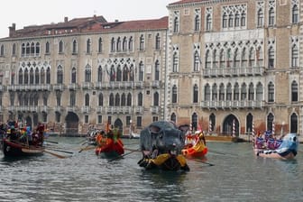 Karneval in Venedig.