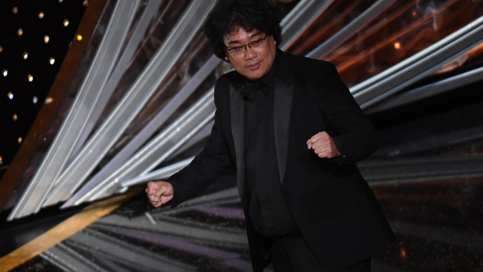 "Parasite"-Regisseur Bong Joon-ho: Der Südkoreaner feiert nach seinem Gewinn bei den Oscars – er stellt den Besten Film und gewann für Beste Regie.