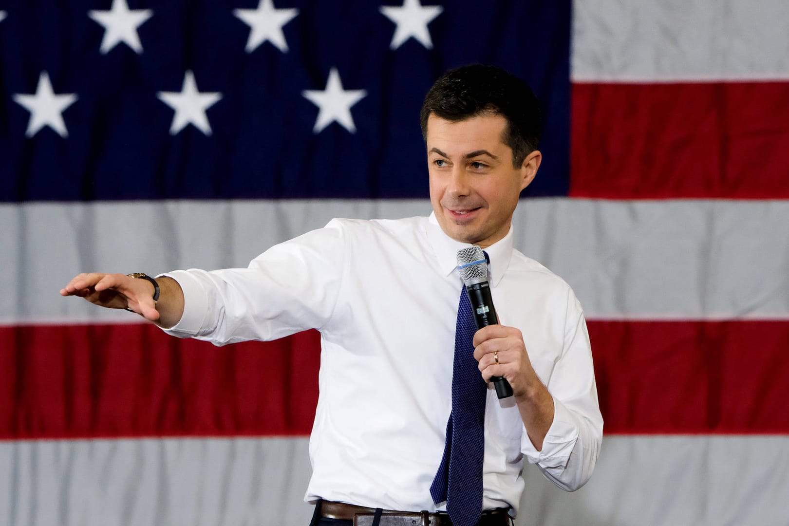 Auf der Überholspur?: Pete Buttigieg wird mit seiner mangelnden Erfahrung konfrontiert.