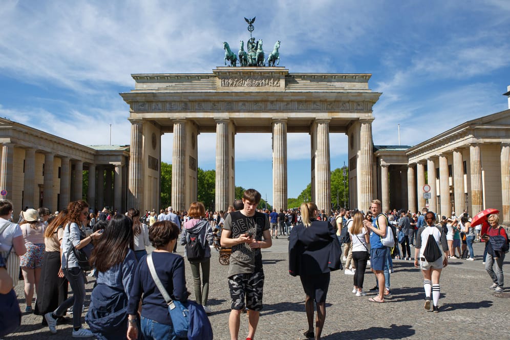 Tourismus in Deutschland: Der Anteil des Tourismus an der Bruttowertschöpfung in Deutschland liegt bei rund vier Prozent.