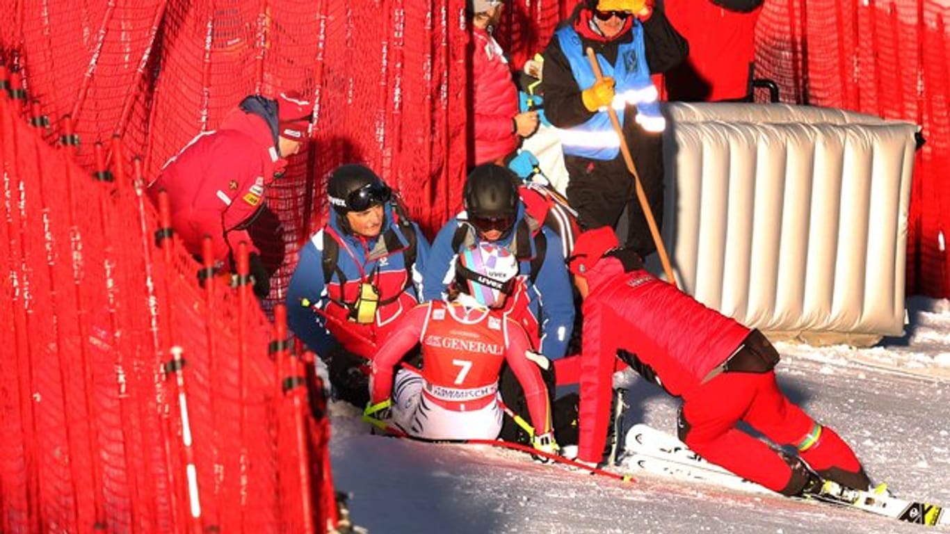 Viktoria Rebensburg stürzte beim Super-G-Rennen in Garmisch-Partenkirchen.