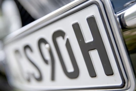 Für die Erteilung des H-Kennzeichens muss das Fahrzeug älter als 30 Jahre sein.