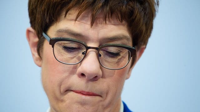 Verzichtet auf eine Kanzlerkandidatur und auf den CDU-Vorsitz: Annegret Kramp-Karrenbauer. Verzichtet auf eine Kanzlerkandidatur und auf den CDU-Vorsitz: Annegret Kramp-Karrenbauer.