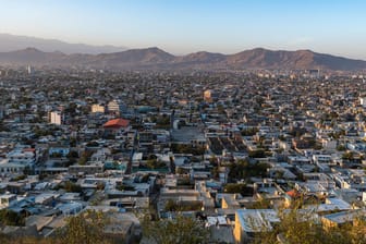 Kabul (Symbolbild): Nach mehreren Monaten Ruhe hat es erneut einen Anschlag gegeben.