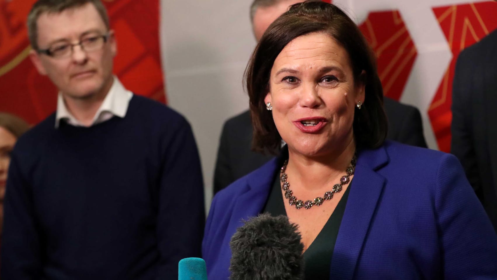 Mary Lou McDonald: Die Präsidentin der linken Partei Sinn Fein wäre die erste Premierministerin Irlands. Mary Lou McDonald: Die Präsidentin der linken Partei Sinn Fein wäre die erste Premierministerin Irlands.