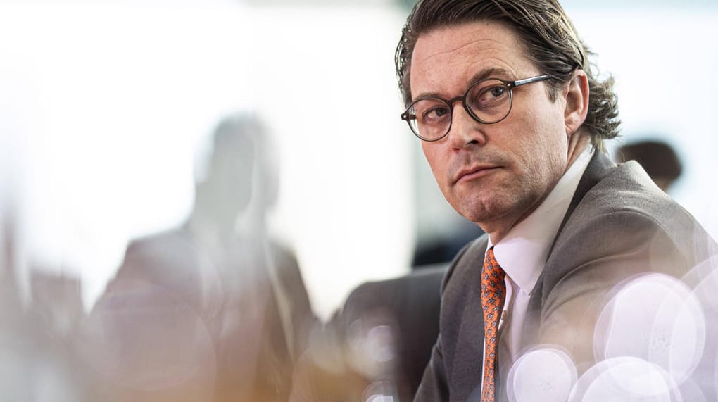 Andreas Scheuer (CSU), Bundesminister für Verkehr und digitale Infrastruktur: Strafrechtliche Ermittlungen wegen des Verdachts der Untreue wird es nicht geben. Andreas Scheuer (CSU), Bundesminister für Verkehr und digitale Infrastruktur: Strafrechtliche Ermittlungen wegen des Verdachts der Untreue wird es nicht geben.