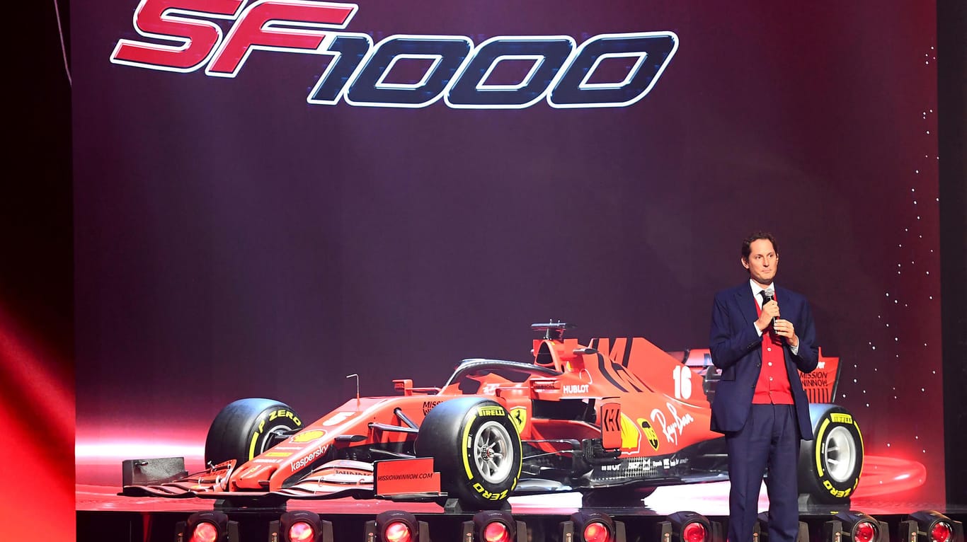 Der Ferrari SF1000 wurde am Dienstagabend feierlich in Italien vorgestellt.