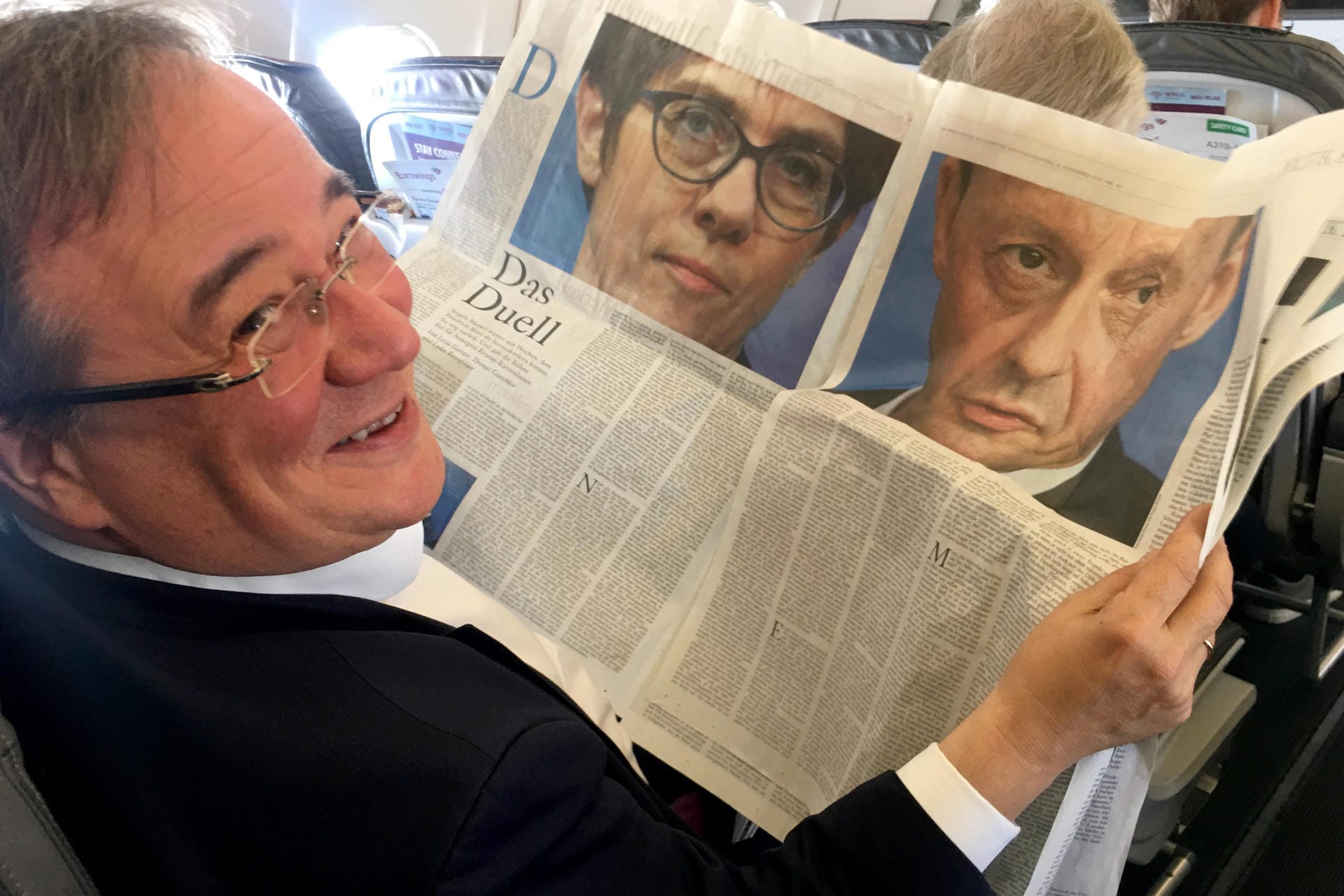 Armin Laschet, hier als Zeitungsleser im November 2018, mischt in der Kungelei um die Kanzlerkandidatur mit.