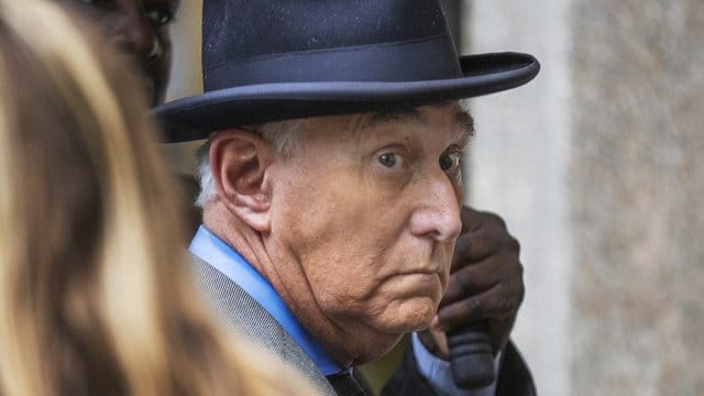 Seine bevorstehende Anklage sorgt für ein Politikum: Roger Stone, langjähriger Vertrauter von US-Präsident Trump. Seine bevorstehende Anklage sorgt für ein Politikum: Roger Stone, langjähriger Vertrauter von US-Präsident Trump.