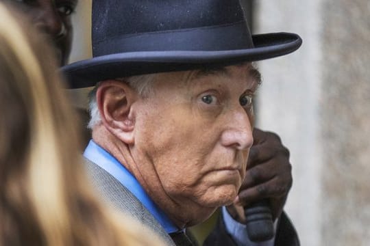 Seine bevorstehende Anklage sorgt für ein Politikum: Roger Stone, langjähriger Vertrauter von US-Präsident Trump.