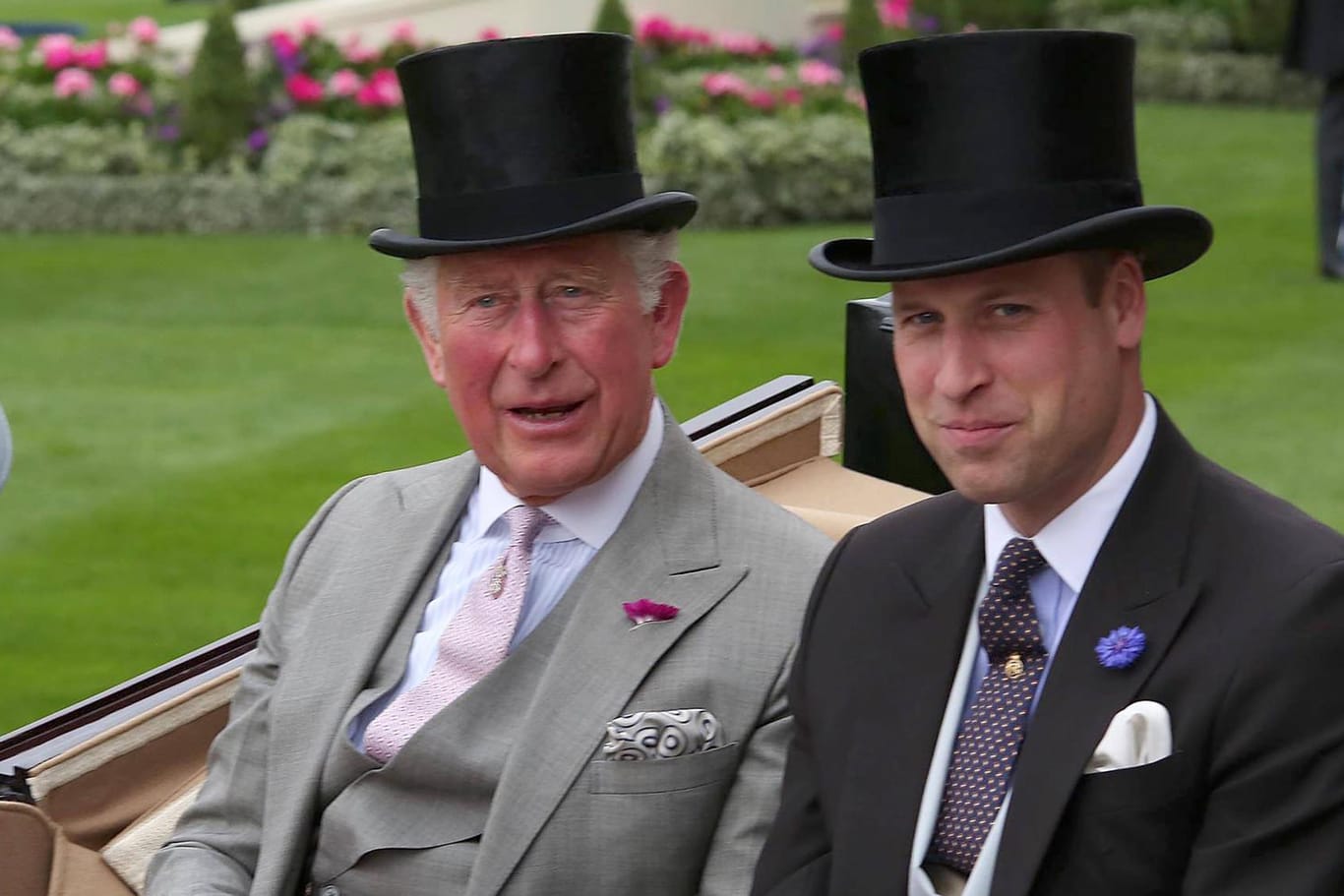 Papa und Sohn: Prinz Charles und Prinz William, hier bei einer gemeinsamen Kutschfahrt im Juni 2019 in Berkshire, England.