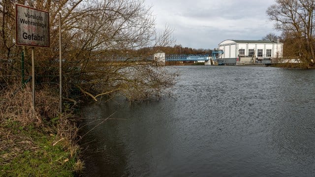 Das Mädchen wurde tot in einem Wehr auf der Ruhr entdeckt.