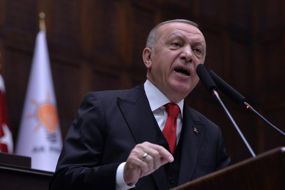 Recep Tayyip Erdogan: Der türkische Präsident droht im Syrien-Konflikt mit Gegenschlägen.