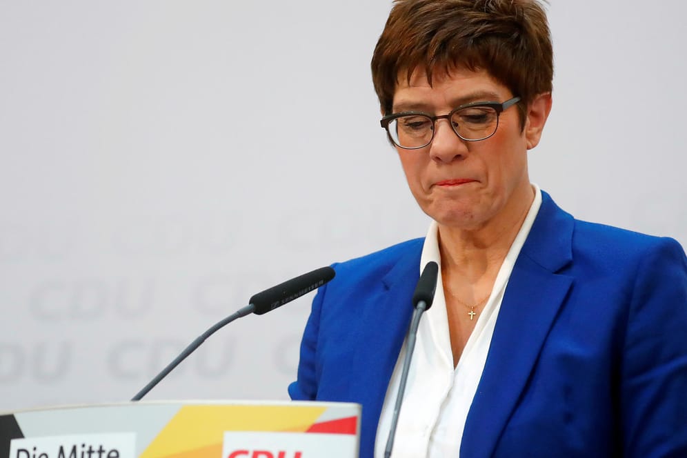 Annegret Kramp-Karrenbauer kündigt ihren Rücktritt an: Wann gibt es einen Nachfolger?