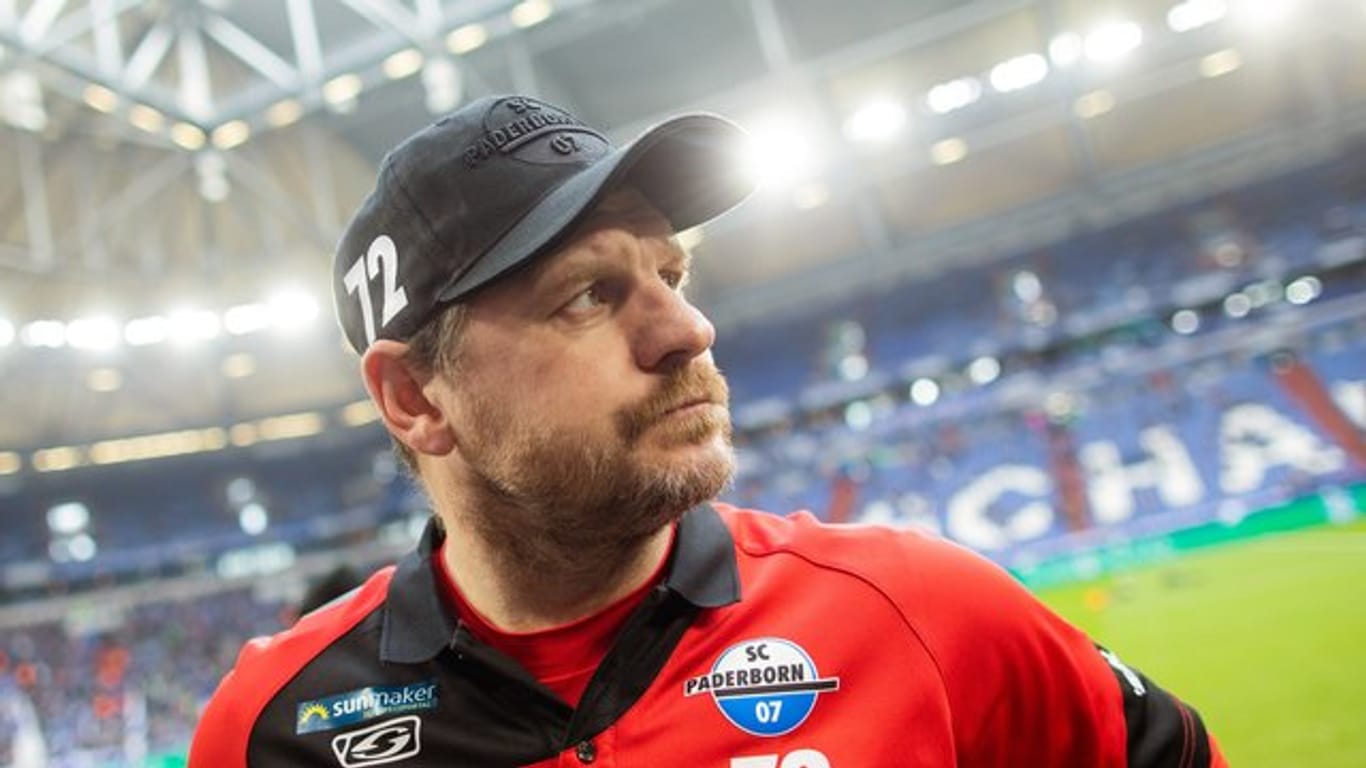 Beschäftigt sich nicht mit den Turbulenzen bei Hertha BSC: Paderborn-Coach Steffen Baumgart.