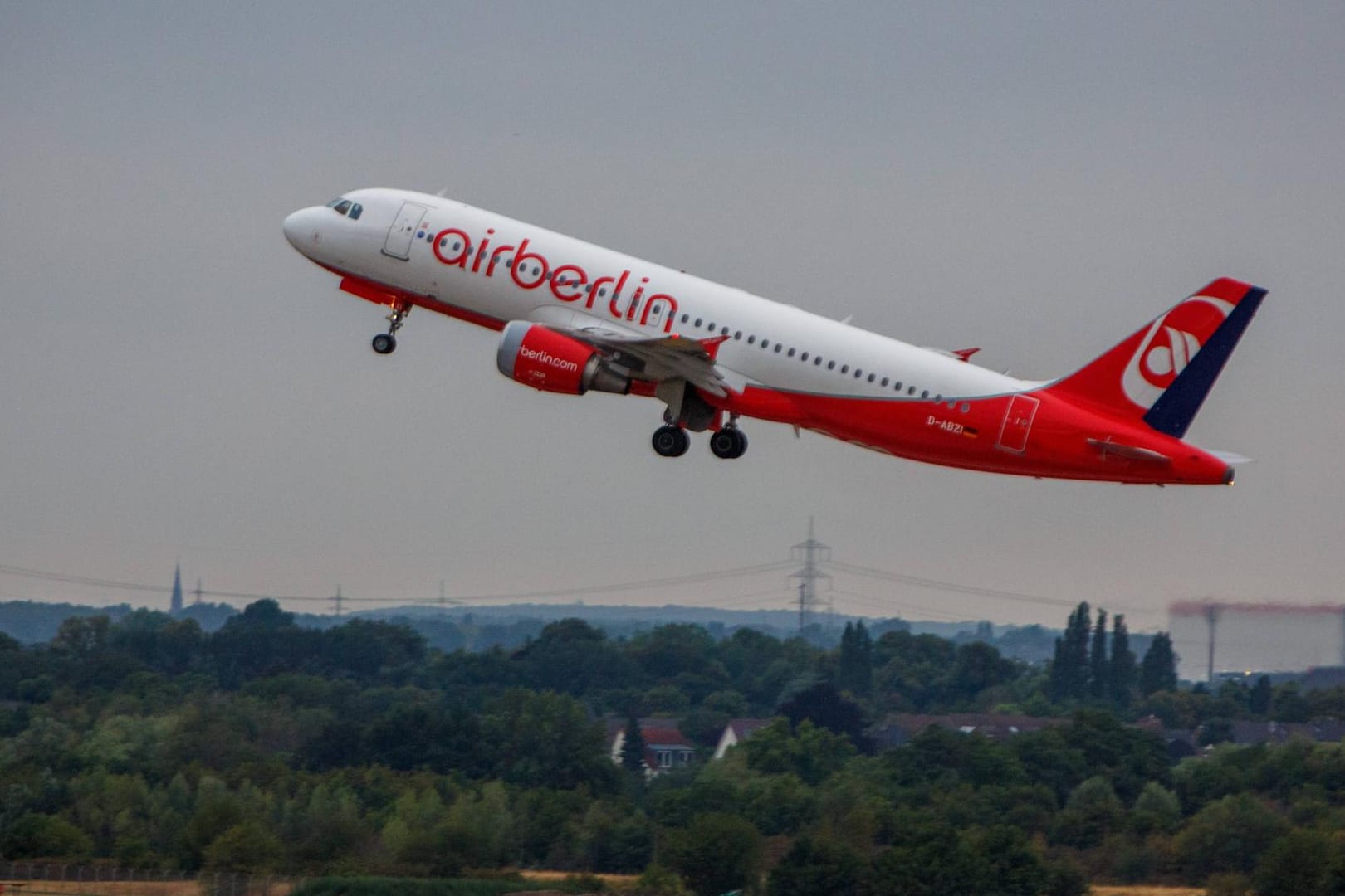 Urteil: Fast zweieinhalb Jahre nach der Insolvenz von Air Berlin hat das Bundesarbeitsgericht die Kündigung von Piloten für unwirksam erklärt.