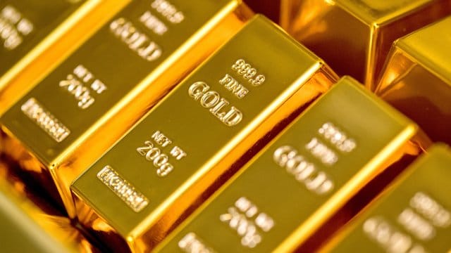 Nicht alles was glänzt, ist Gold: Wer über Sparpläne in Edelmetall investiert, sollte vorsichtig sein. Nicht alles was glänzt, ist Gold: Wer über Sparpläne in Edelmetall investiert, sollte vorsichtig sein.