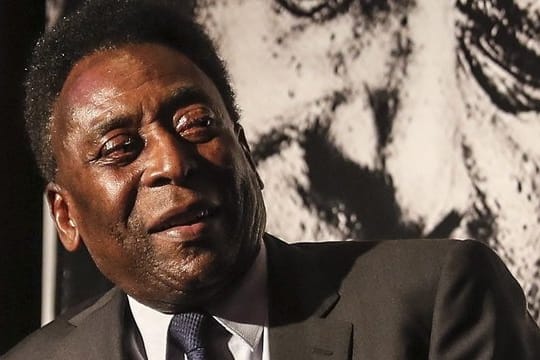 Brasiliens Fußball-Idol Pelé wird am 23.