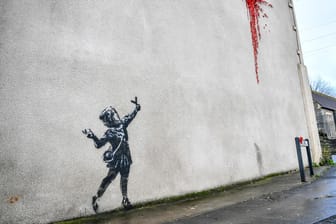 Unberechenbar: Der Künstler Banksy überrascht die Einwohner Bristols mit einem neuen Wandgemälde.