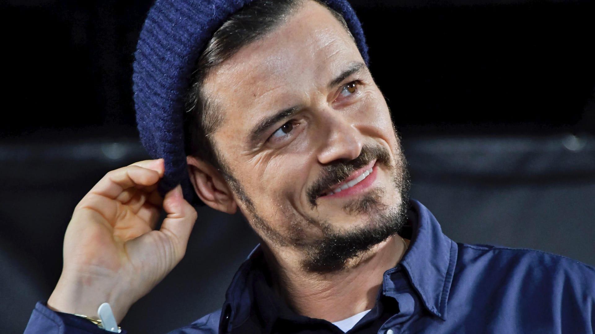 Orlando Bloom: Der 43-Jährige wollte sich eigentlich den Namen seines Sohnes tätowieren lassen.