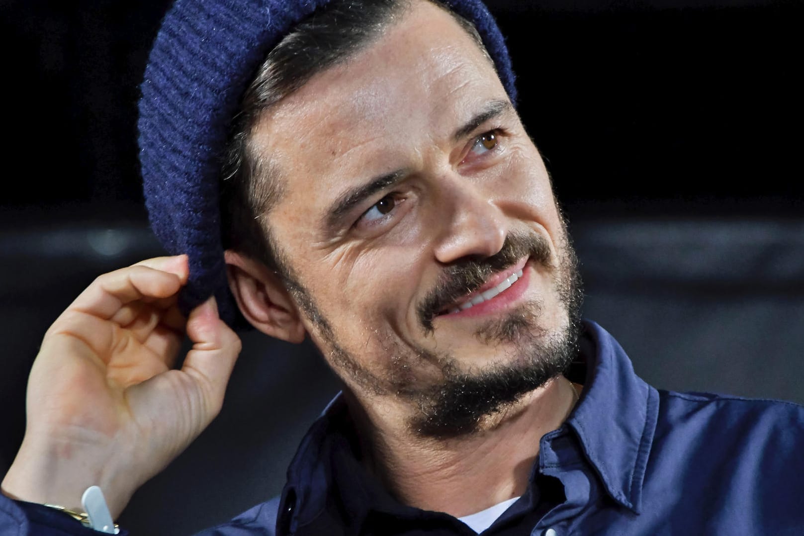 Orlando Bloom: Der 43-Jährige wollte sich eigentlich den Namen seines Sohnes tätowieren lassen.