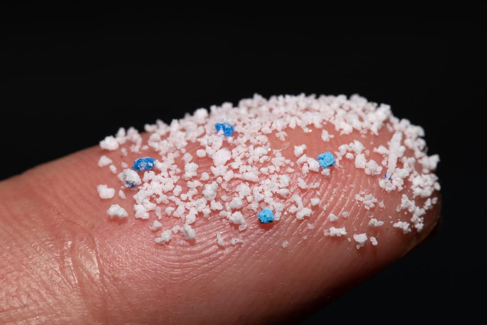 Mikroplastik: Kunststoffteile, die kleiner als fünf Millimeter sind, gelten als Mikroplastik.