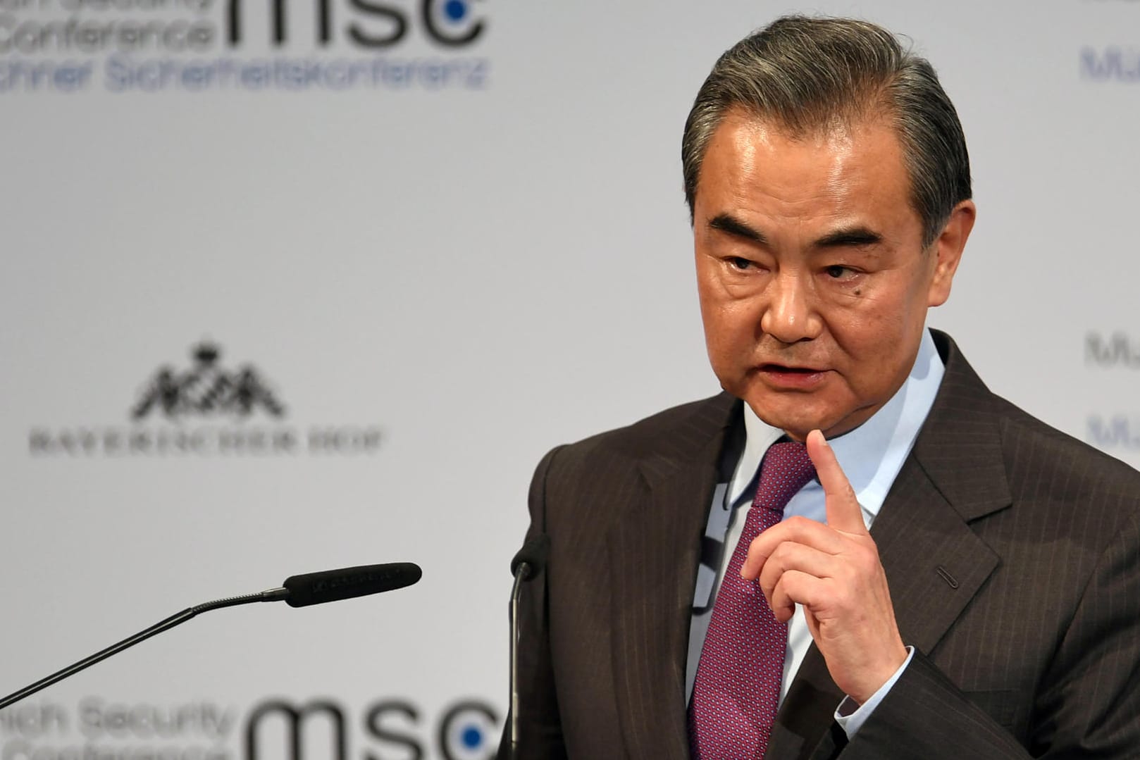 Der chinesische Außenminister Wang Yi: Wang Yi betont, dass China sich von keiner Macht der Welt aufhalten lasse.
