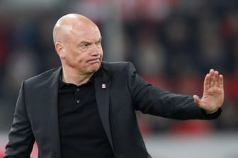 Der Düsseldorfer Trainer Uwe Rösler analysierte das 1:4 gegen Borussia Mönchengladbach.