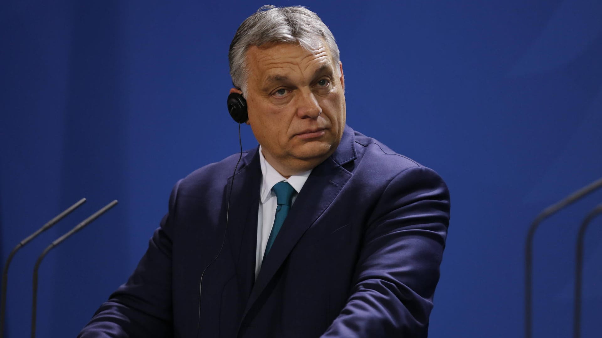 Ungarns Ministerpräsident Viktor Orban: Der rechtspopulistische Politiker liegt seit Langem mit der EU im Clinch, weil er die Justiz im Land nach seinen Wünschen formt. Ungarns Ministerpräsident Viktor Orban: Der rechtspopulistische Politiker liegt seit Langem mit der EU im Clinch, weil er die Justiz im Land nach seinen Wünschen formt.