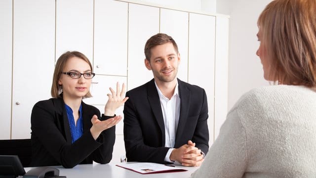 Vorstellungsgespräch: Fragen nach privaten Informationen sind tabu, wenn sie nichts mit der Ausübung des Jobs zu tun haben.