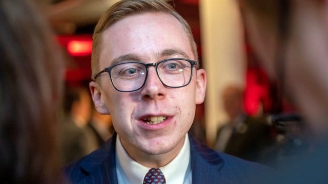 Der CDU-Bundestagsabgeordnete Philipp Amthor will die 20 Jahre alte Debatte um eine deutsche "Leitkultur" neu beleben.