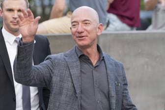 Amazon-Gründer Jeff Bezos: Sein Vermögen wird bei "Forbes" auf fast 130 Milliarden US-Dollar geschätzt.