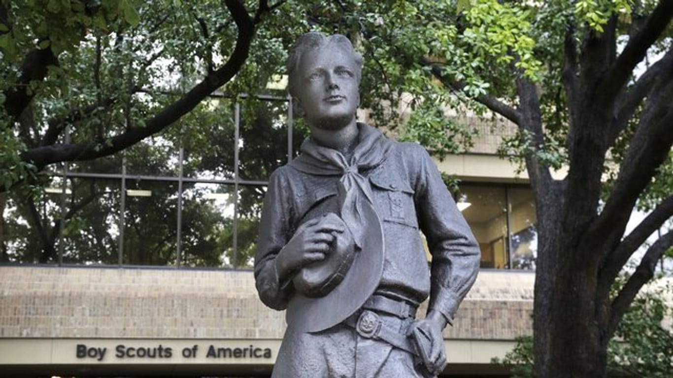 Eine Statue im texanischen Irving stellt einen jungen Pfandfinder dar.