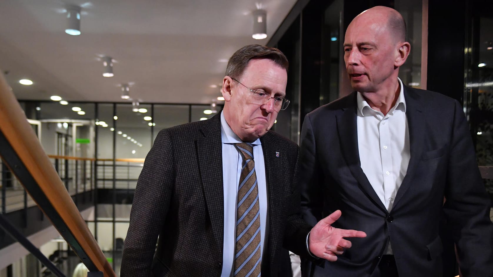 Bodo Ramelow, der früherer Ministerpräsident von Thüringen, und Wolfgang Tiefensee, SPD-Landesvorsitzender: In den Verhandlungen sei "viel Musik" drin. Bodo Ramelow, der früherer Ministerpräsident von Thüringen, und Wolfgang Tiefensee, SPD-Landesvorsitzender: In den Verhandlungen sei "viel Musik" drin.
