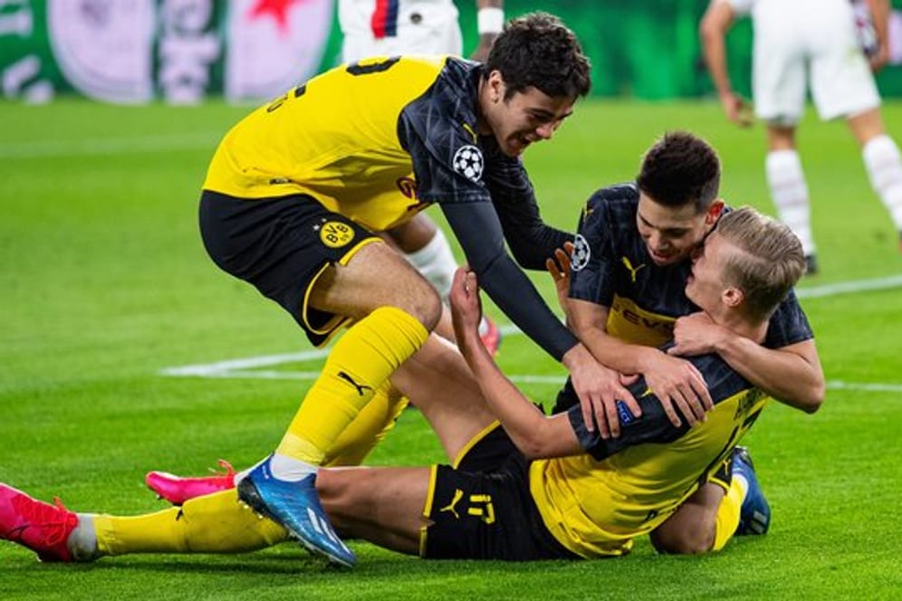 Mit zwei Treffern war Erling Haaland (r) der Matchwinner beim Dortmunder Sieg gegen PSG.
