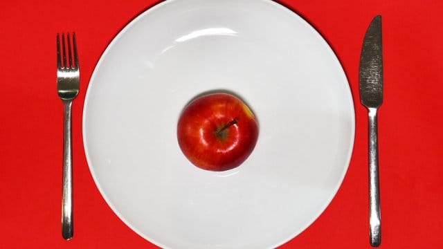 Beim Fasten sollten man sich auf keinen Fall zu viel Druck machen. Beim Fasten sollten man sich auf keinen Fall zu viel Druck machen.