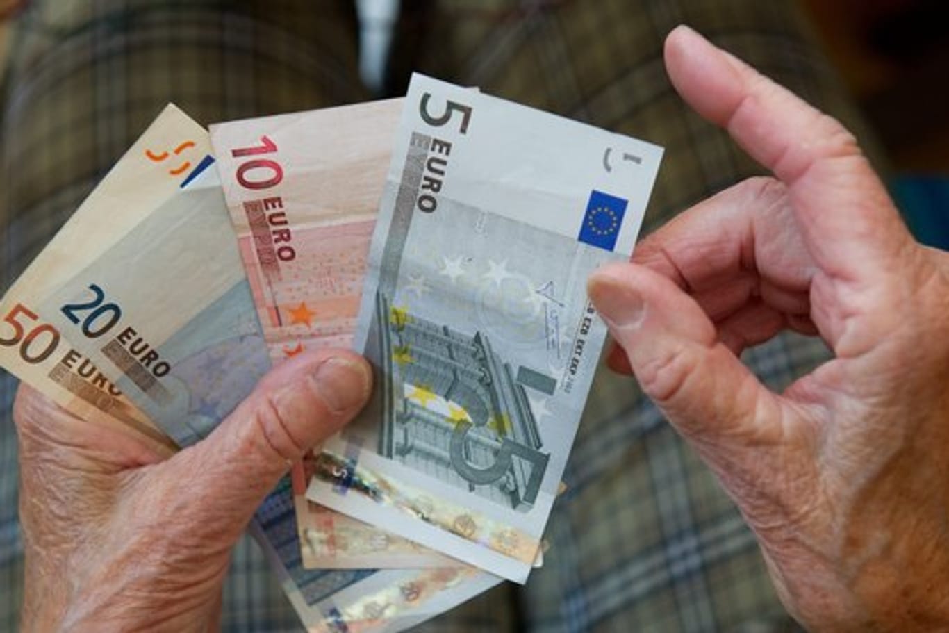 Im Startjahr 2021 soll die Grundrente die Steuerzahler 1,3 Milliarden Euro kosten.