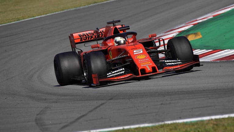 Fährt bei den Testfahrten seinen neuen Ferrari zum ersten Mal: Sebastian Vettel.