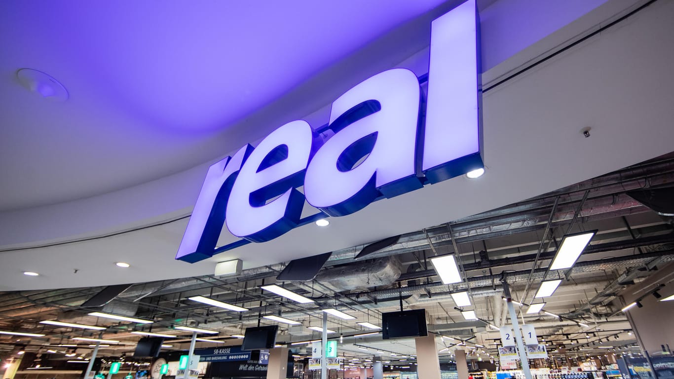 Metro verkauft seine Supermarkttochter Real: Wie geht es jetzt mit den Beschäftigten weiter?
