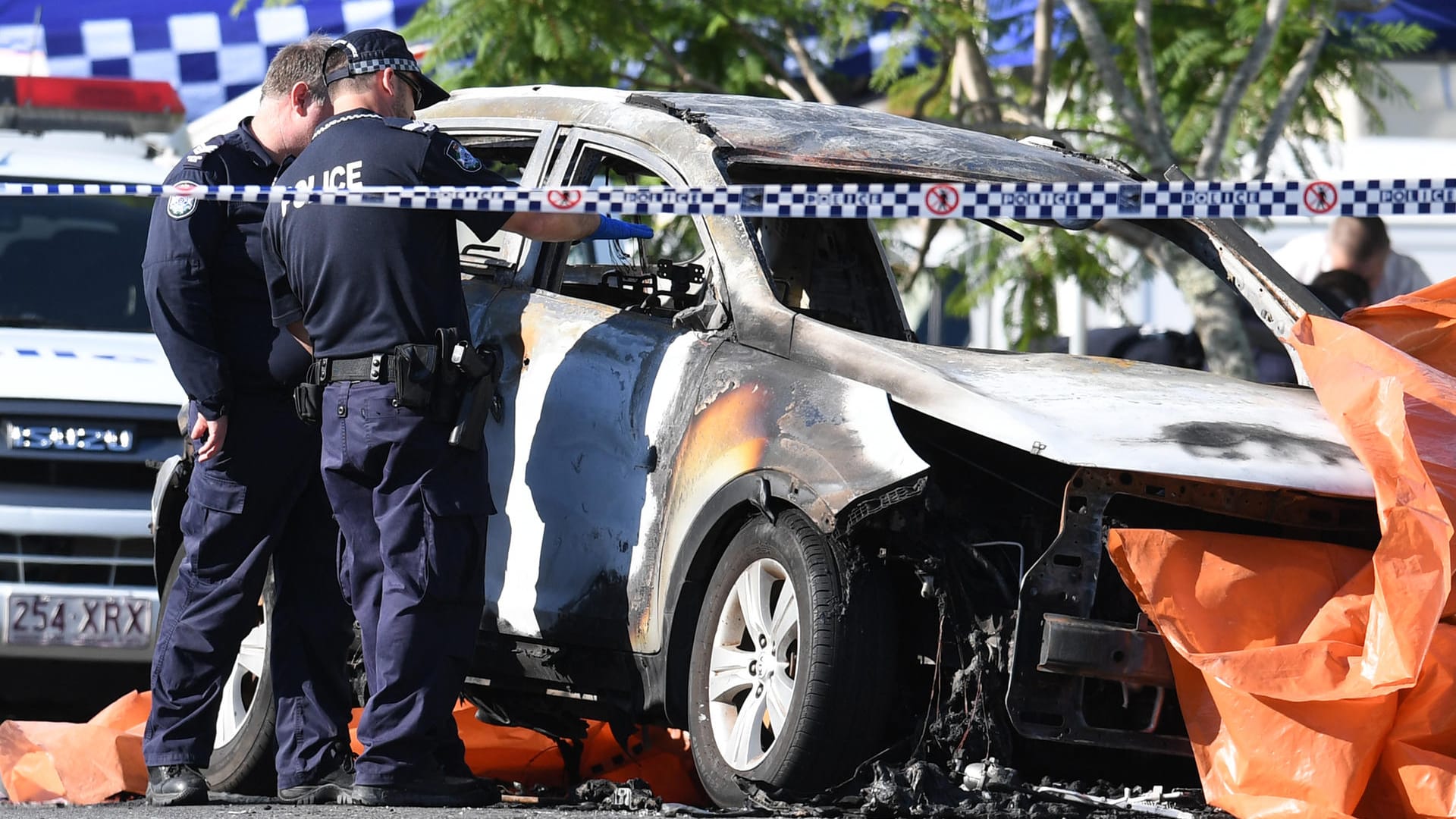 Untersuchung am Unglücksort in Brisbane: Medienberichten zufolge hatte sich das Paar Ende vergangenen Jahres getrennt. Untersuchung am Unglücksort in Brisbane: Medienberichten zufolge hatte sich das Paar Ende vergangenen Jahres getrennt.