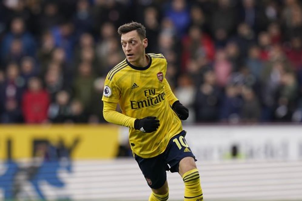 Mesut Özil steht beim FC Arsenal nicht im Aufgebot.