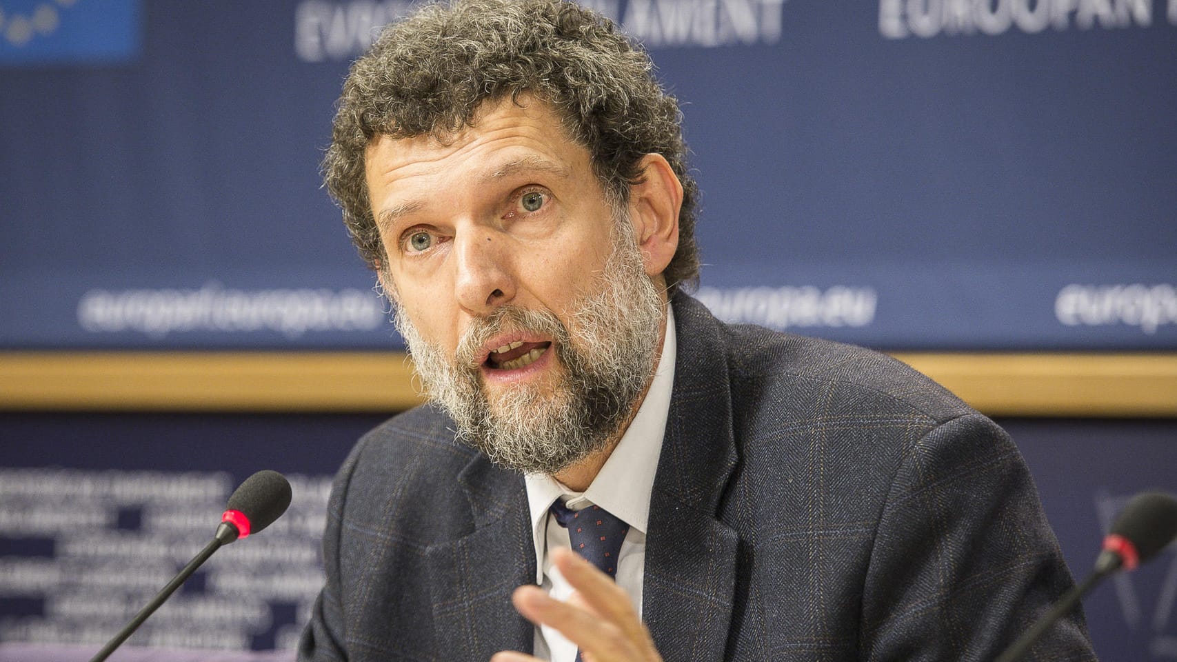 Osman Kavala im EU-Parlament 2014: Nach seiner Freilassung wurden neue Vorwürfe gegen ihn erhoben.