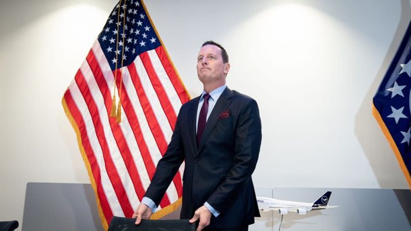 Richard Grenell nimmt an einer Pressekonferenz in der US-Botschaft in Berlin teil.