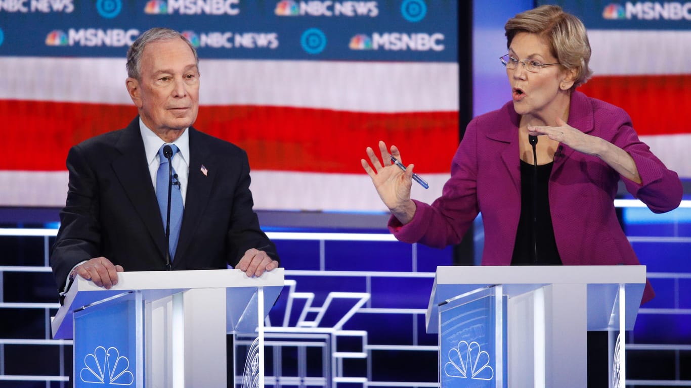 Mike Bloomberg und Elizabeth Warren: Bei seiner ersten TV-Debatte musste sich der Multimillionär Bloomberg heftigen Angriffen seiner Konkurrenten stellen.