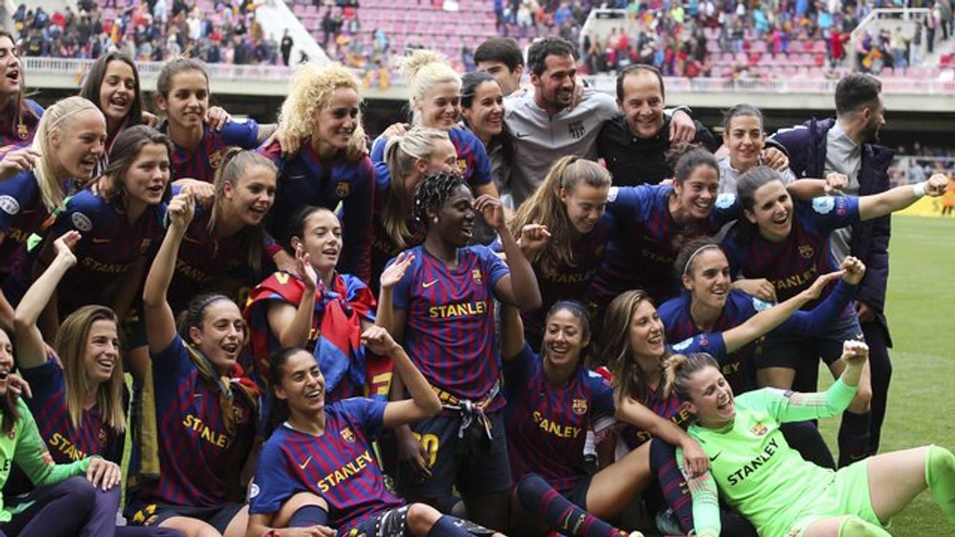 Spielerinnen vom FC Barcelona nach einem Spiel 2019.